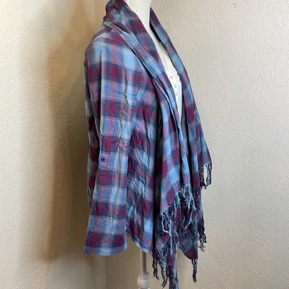 En Créme Plaid Flannel Fringe Cardigan - Picture 3 of 10
